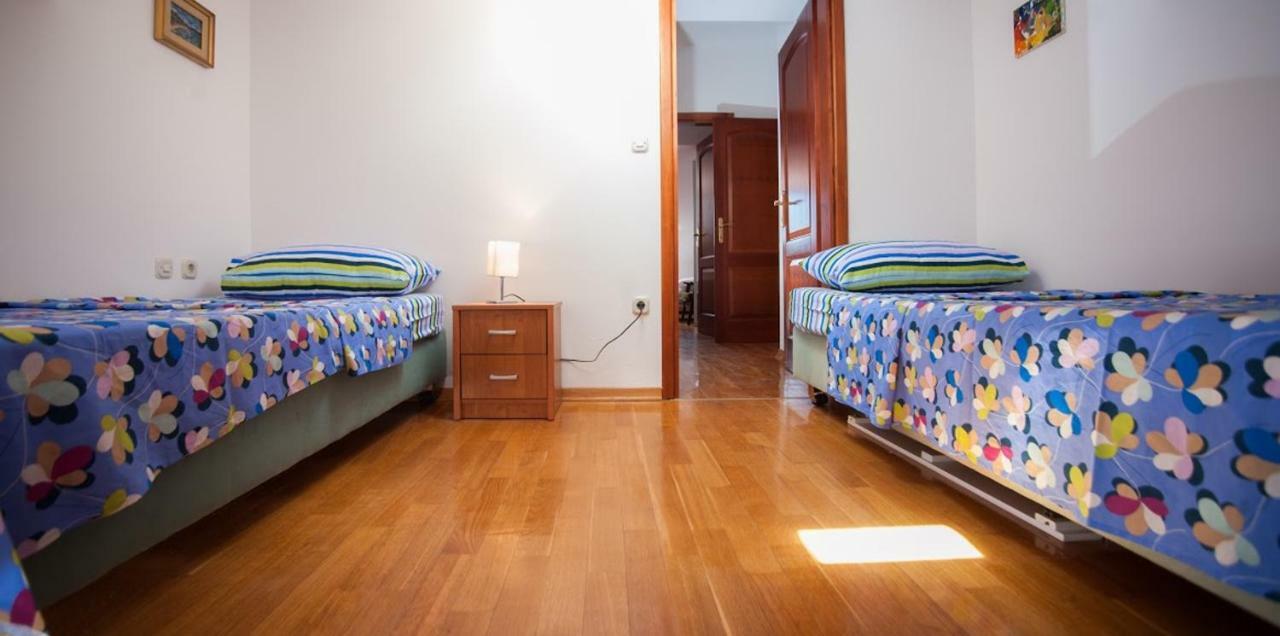 House Koloc Daire Bol Dış mekan fotoğraf