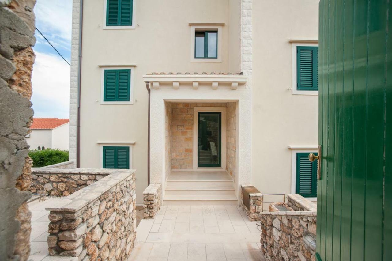 House Koloc Daire Bol Dış mekan fotoğraf